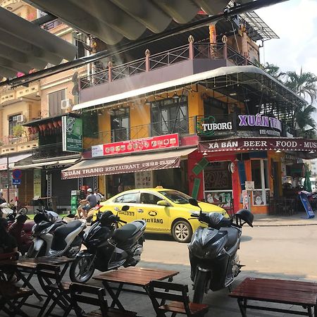 Bon Ami Hostel Hue Exterior photo